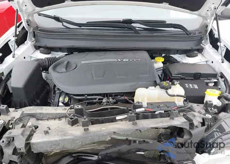 2020 Jeep Cherokee Trailhawk 4X4 z USA, uszkodzony, nr VIN 1C4PJMBX4LD623583